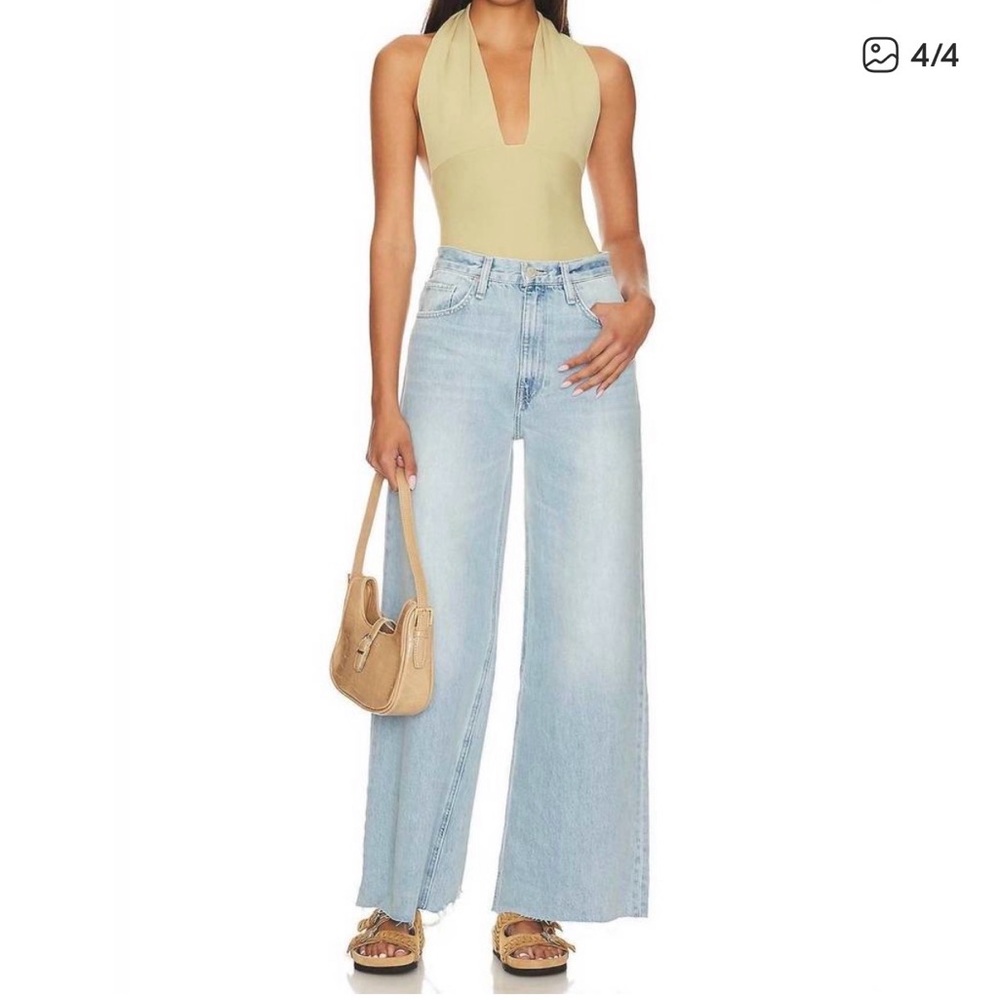 Hudson Gray high rise super Wide Flare. Light Blue Jeans distressed